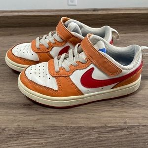 Nike Court Borough Low 2